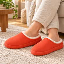 Lade das Bild in den Galerie-Viewer, FeelFree Slipper - ergonomische & rutschfeste Winterslipper