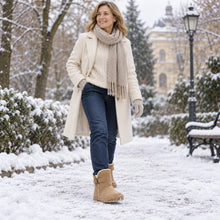 Lade das Bild in den Galerie-Viewer, ThermoHug – Ergonomische, wasserdicht &amp; rutschfest Barfuß-Winterstiefel

